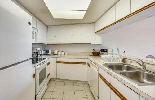 Sunset Beach House | Land's End 1-204 Bay Front
