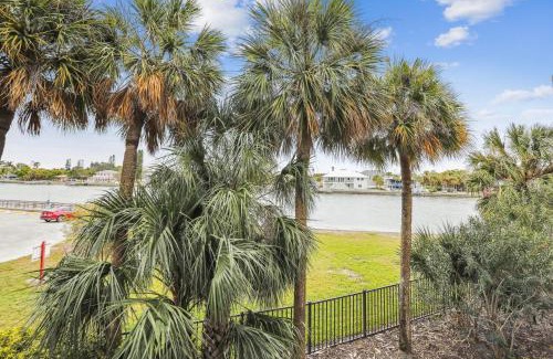 Sunset Beach House | Land's End 1-208 Bay Front - Premier
