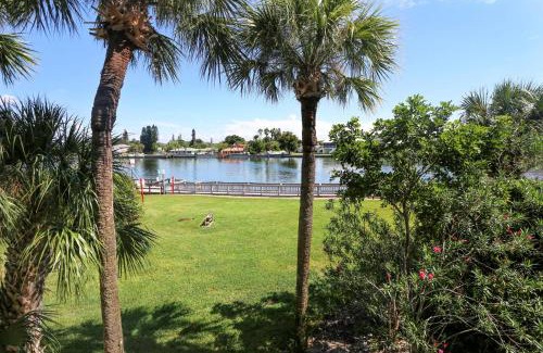 Sunset Beach House | Land's End 1-208 Bay Front - Premier
