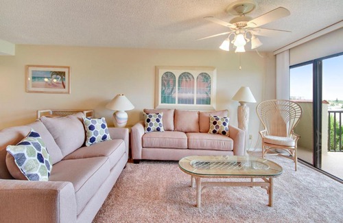 Sunset Beach House | Land's End 1-406 Bay Front