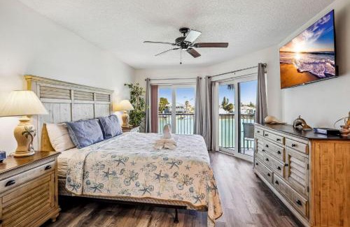 Sunset Beach House | Land's End 3-205 Bay Front - Premier