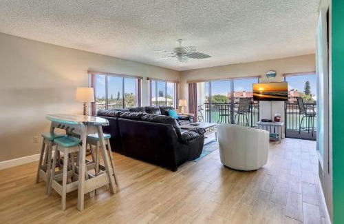 Sunset Beach House | Land's End 3-301 Bay Front - Premier