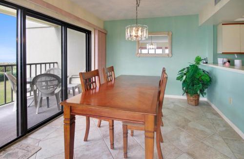 Sunset Beach House | Land's End 6-301 Beach Front