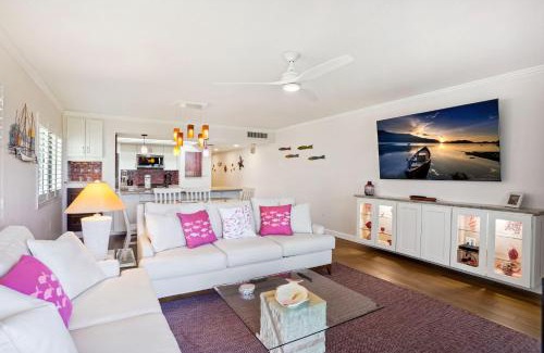 Sunset Beach House | Land's End 7-206 Beach Front - Premier