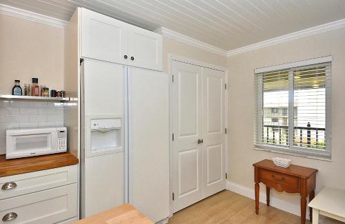Sunset Beach House | Land's End 8-403 Beach Front - Premier