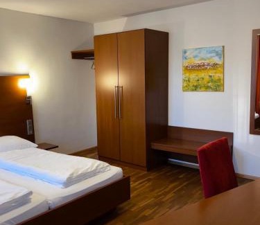 Michelfeld Hotel | Landgasthof Zum Engel