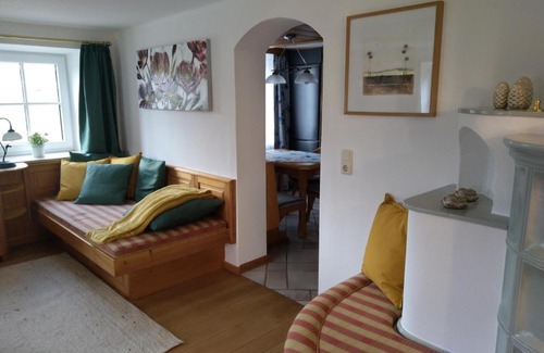 Henndorf am Wallersee House | Landhaus Riedl