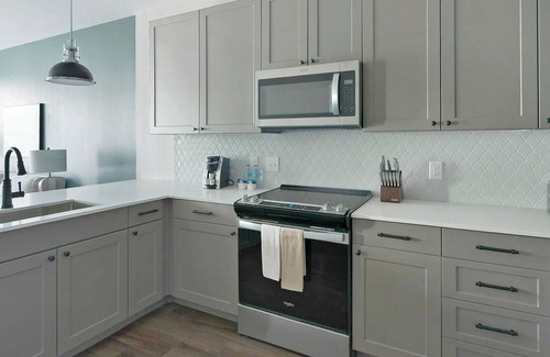 Houston Apartment | Landing | Amazing 1BD, Courtyard, Gym