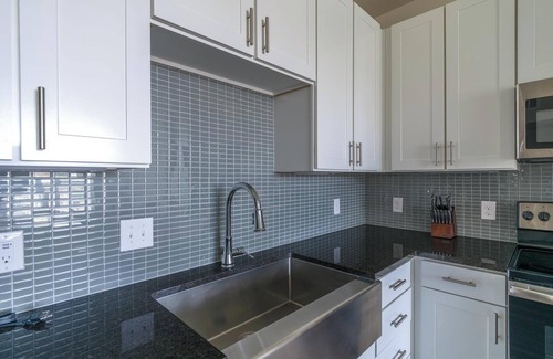 Conroe Apartment | Landing | Amazing 1BD, Gym, Clubhouse