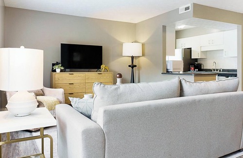 Downtown Dayton Apartment | Landing | Amazing 1BD, Gym, Clubhouse