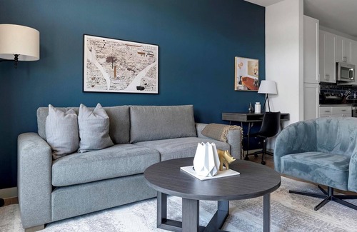 MLK Apartment | Landing | Amazing 1BD, Rooftop Lounge, Courtyard