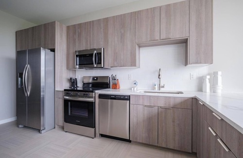 Civil Rights Historic District Apartment | Landing | Amazing 1BD in Fountain Heights