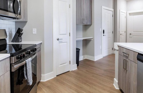 Fort Myers Apartment | Landing | Amazing 1BD, Gym, Clubhouse