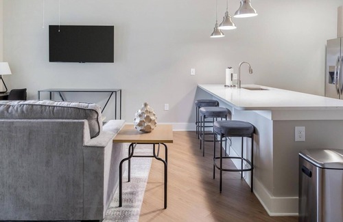 Fort Myers Apartment | Landing | Amazing 1BD, Gym, Clubhouse