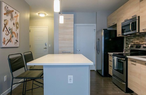 East Row Historic District Apartment | Landing at Aqua On The Levee - 1 Bedroom in Downtown Newport