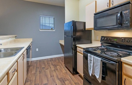 Hyde Park Apartment | Landing at Eden's Edge - 1 Bedroom in Southwest Jacksonville