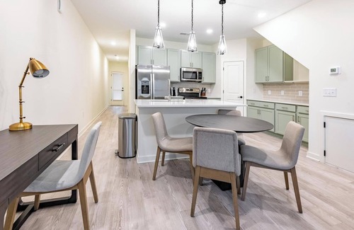Wilmington Apartment | Landing at Encore at Westgate - 3 Bedrooms in W.