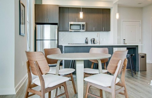 McLean Apartment | Landing at Kingston at McLean Crossing - 2 Bedrooms in Downtown Tysons