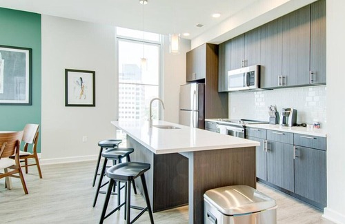 McLean Apartment | Landing at Kingston at McLean Crossing - 2 Bedrooms in Downtown Tysons