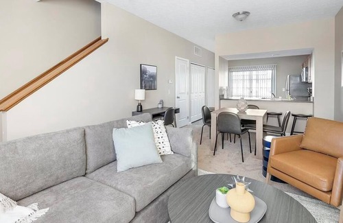 New Albany Apartment | Landing at LC New Albany - 2 Bedrooms in Central College