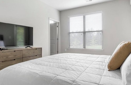 Wake Forest Apartment | Landing at Legacy Wake Forest - 3 Bedrooms in Downtown Wake Forest