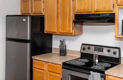 Jacksonville Apartment | Landing at Oaks at Normandy - 3 Bedrooms in Rolling Hills