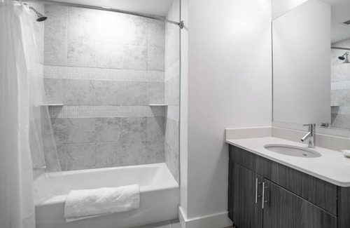 Ampere Apartment | Landing at Parkway Lofts Apts - Studio in East Orange