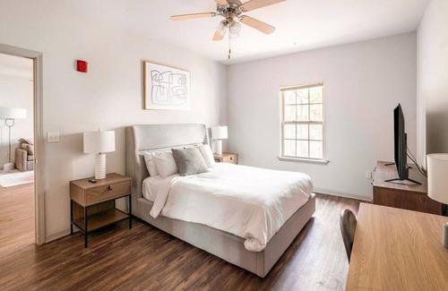 Covington Apartment | Landing at Reagan Crossing - 1 Bedroom in Downtown Covington