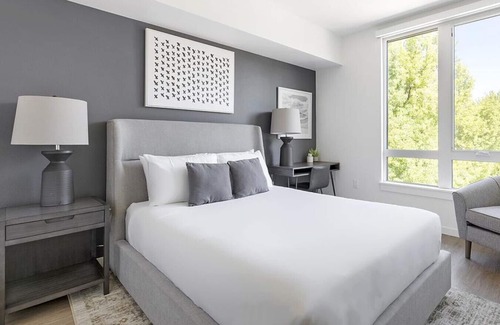 Kerns Apartment | Landing at Sixteen G - Studio in Kerns