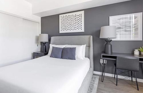 Kerns Apartment | Landing at Sixteen G - Studio in Kerns