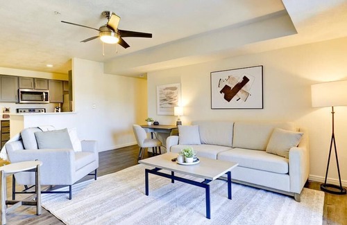 South Ogden Apartment | Landing at The Falls at Canyon Rim - 2 Bedrooms in Downtown Ogden