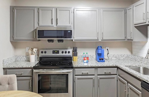 Huntsville Apartment | Landing | Beautiful 1BD, Pool, Clubhouse