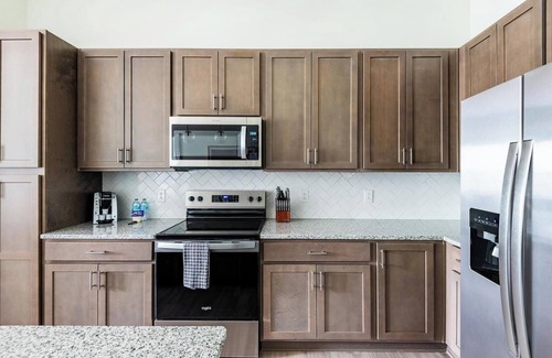Wilmington Apartment | Landing | Beautiful 1BD, Gym, Clubhouse