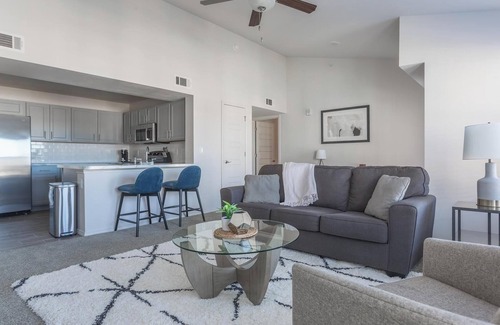 Broken Arrow Apartment | Landing | Beautiful 1BD, Game Room, Gym