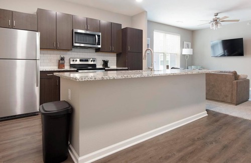 Chesterfield Apartment | Landing | Chic 1BD, Courtyard, Pool