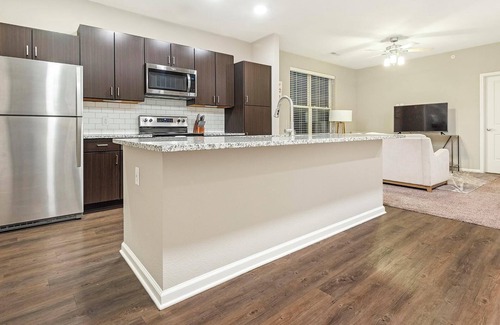 Chesterfield Apartment | Landing | Chic 1BD, Courtyard, Clubhouse