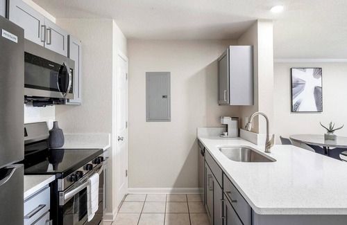 Murfreesboro Apartment | Landing | Chic 1BD, Courtyard, Gym