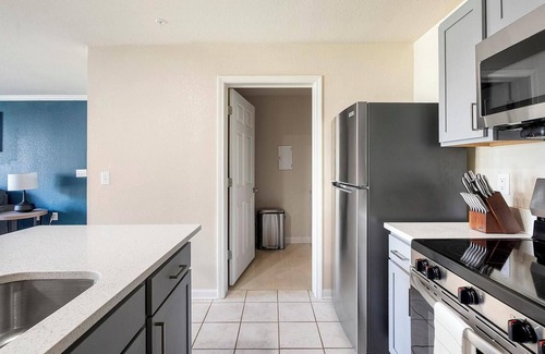 Murfreesboro Apartment | Landing | Chic 1BD, Courtyard, Gym