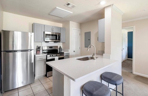 Murfreesboro Apartment | Landing | Chic 1BD, Courtyard, Gym