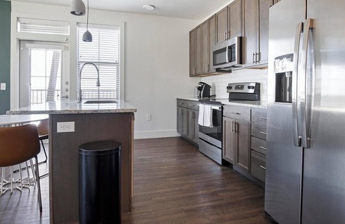 Stone Oak Apartment | Landing | Chic 1BD, Pool, Game Room