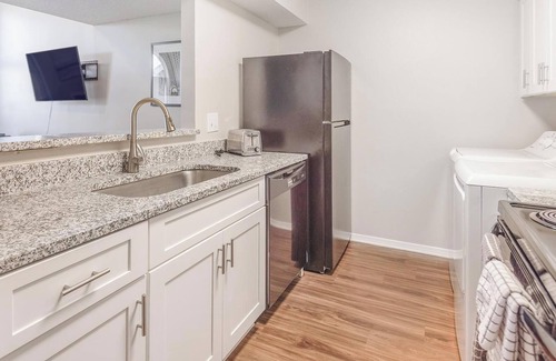Cordova Apartment | Landing | Chic 2BD, Pool, Game Room