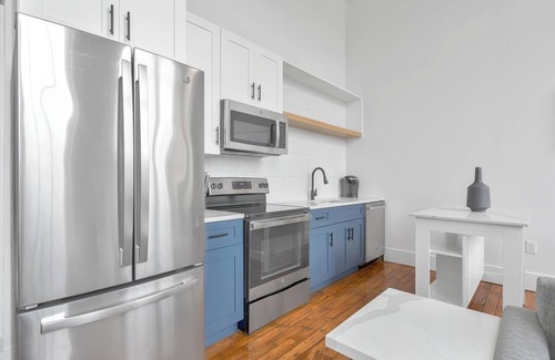 Greenville Apartment | Landing | Chic 2BD, Yoga Studio, Gym