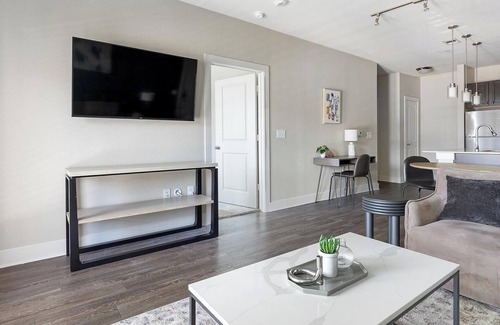Gruene Apartment | Landing | Incredible 1BD, Gym, Pool