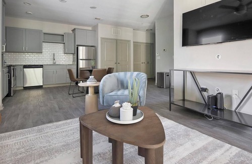 Paw Creek Apartment | Landing | Incredible 2BD, Gym, Clubhouse