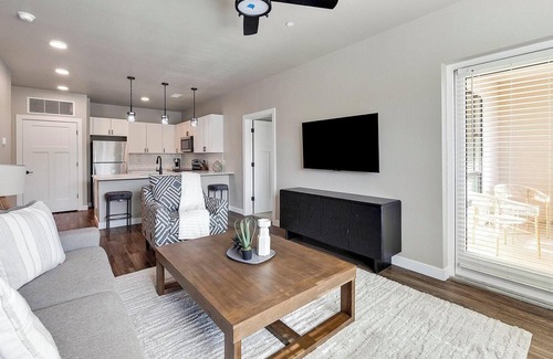 Goodyear Apartment | Landing | Incredible 2BD, Clubhouse