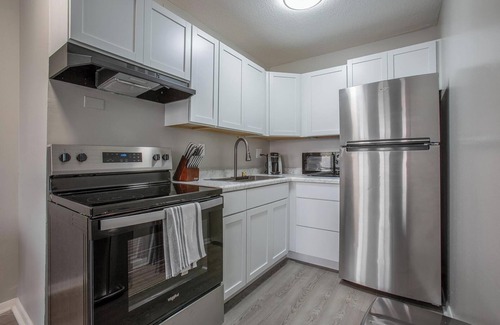 Fort Wayne Apartment | Landing | Incredible Studio, Gym, Game Room
