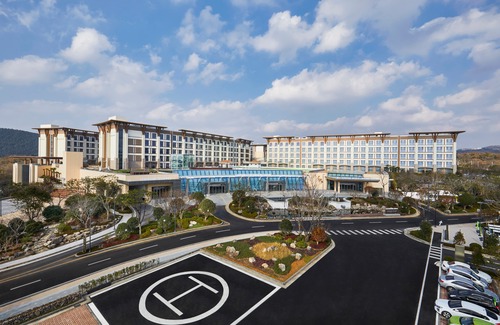 Andeok Hotel | Landing Jeju Shinhwa World Hotels & Resorts