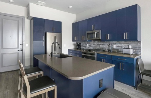 Washington Ave./ Memorial Park Apartment | Landing | Modern 1BD, Courtyard, Yoga Studio