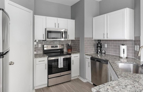 Fossil Creek Apartment | Landing | Modern 1BD, Gym, Clubhouse