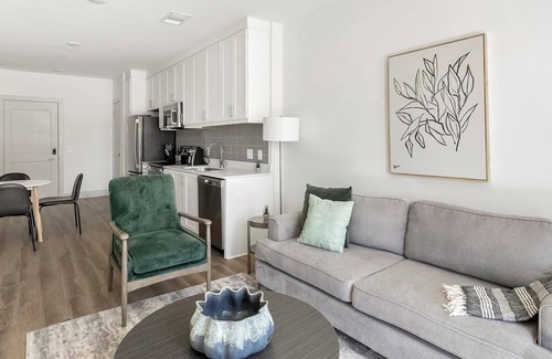 Huntsville Apartment | Landing | Modern 1BD, Gym, Clubhouse